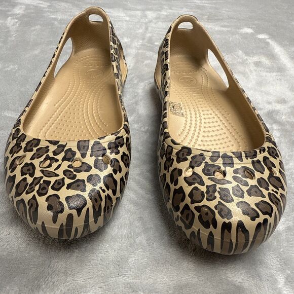 Crocs Flat Women's Sz 7 Kadee Leopard Print Casual Dress Shoe Mary Jane Slip - Picture 3 of 7